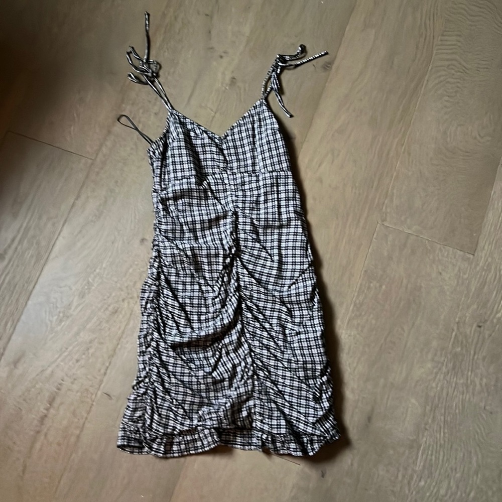 Hollis yet black and white mini dress